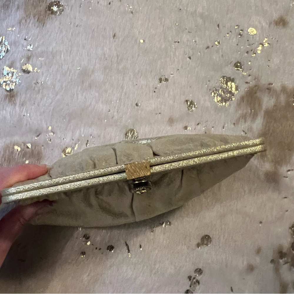 Vintage ANDE Gold Lurex Clutch Evening Bag Purse Chain Handle 1960s - Picture 2 of 9